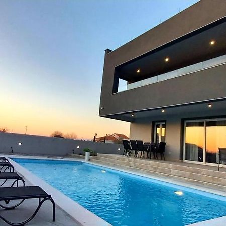 Villa Tia With Heated Pool & Jacuzzi Murvica  Екстер'єр фото