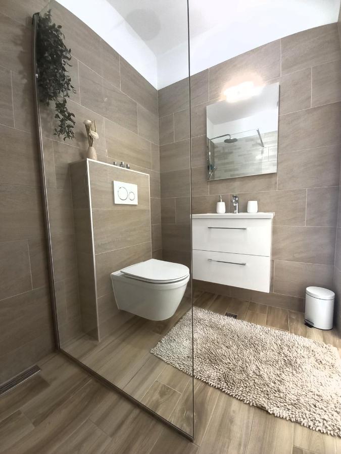 Villa Tia With Heated Pool & Jacuzzi Murvica  Екстер'єр фото
