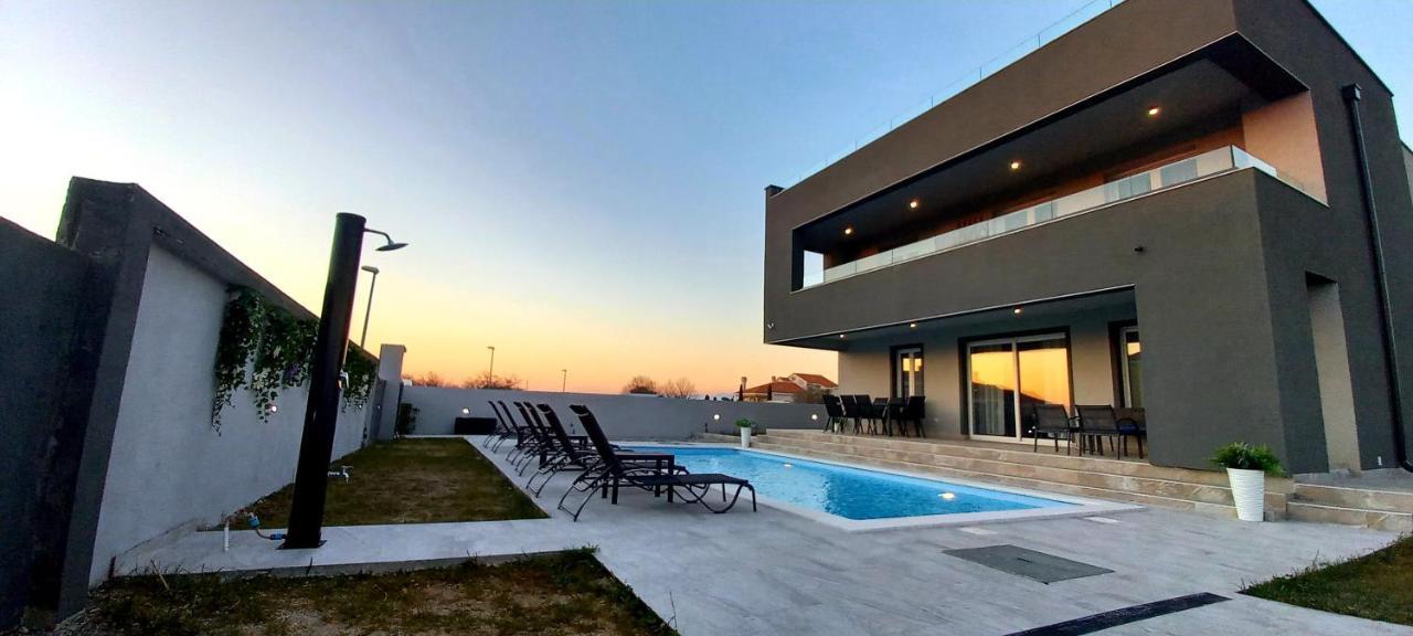 Villa Tia With Heated Pool & Jacuzzi Murvica  Екстер'єр фото