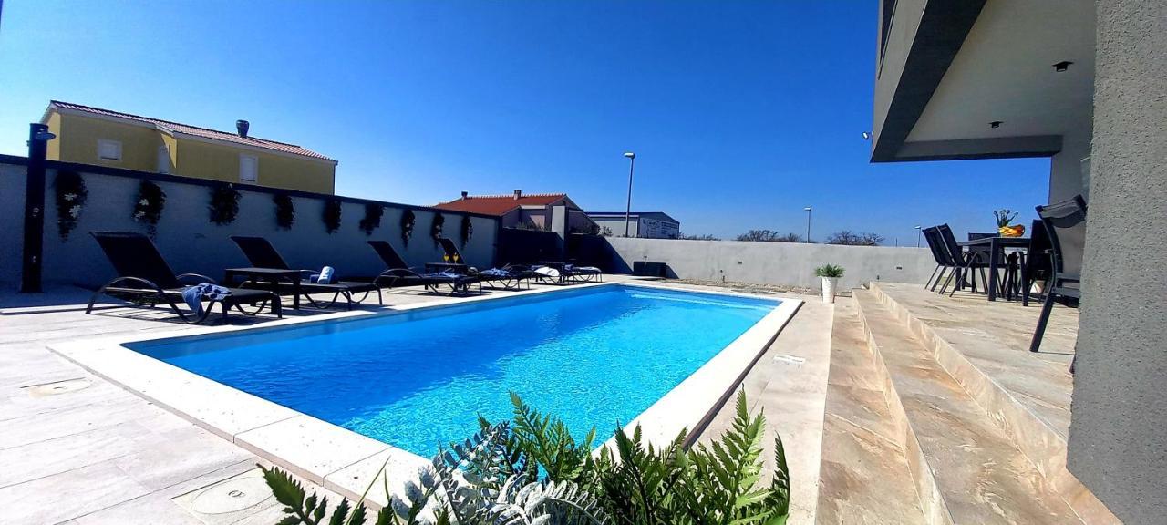 Villa Tia With Heated Pool & Jacuzzi Murvica  Екстер'єр фото