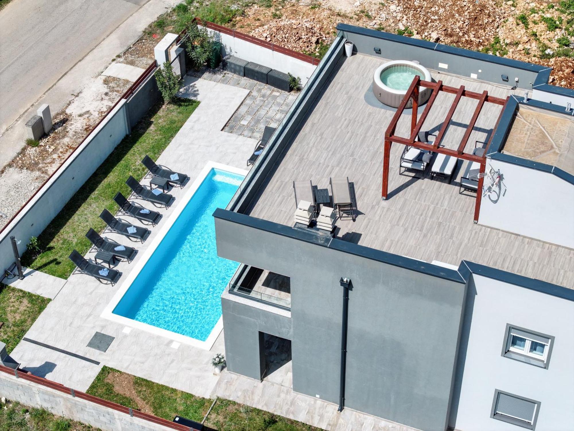 Villa Tia With Heated Pool & Jacuzzi Murvica  Екстер'єр фото